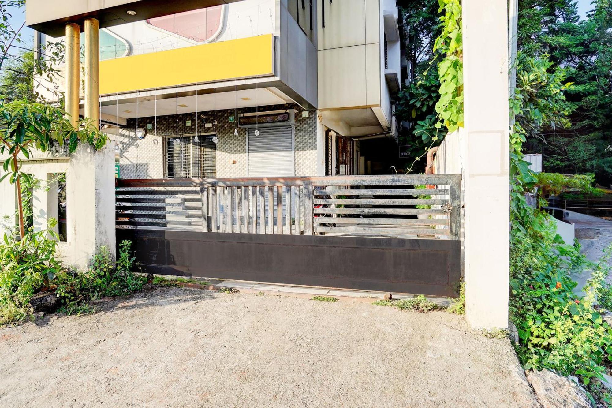 Super Hotel O Katol Road Friends Colony Nagpur Exterior photo